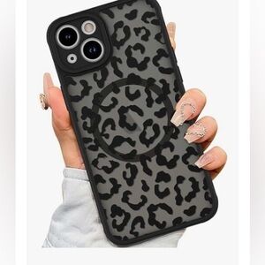 Leopard Print iPhone 15 Case - Black